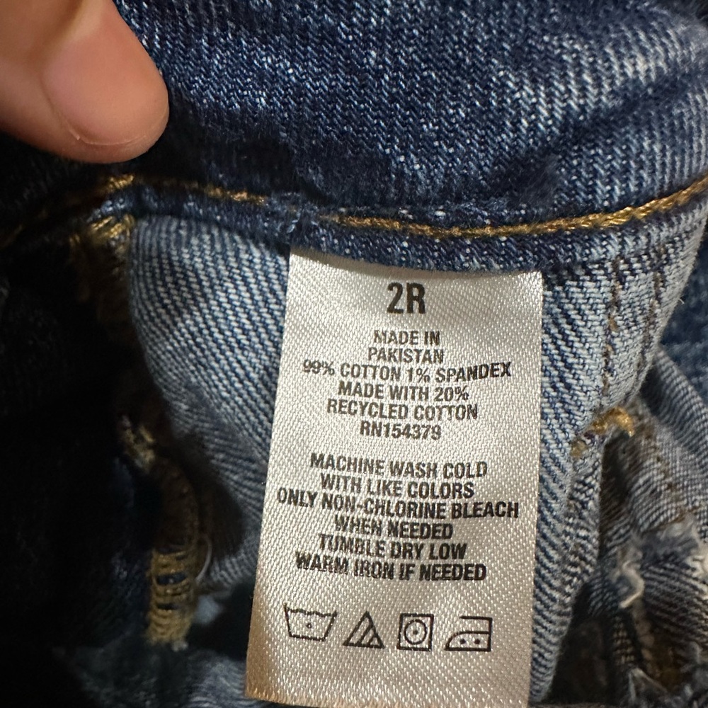 Aeropostale Blue Relaxed Jeans with Subtle Fading - Picture 7 of 7